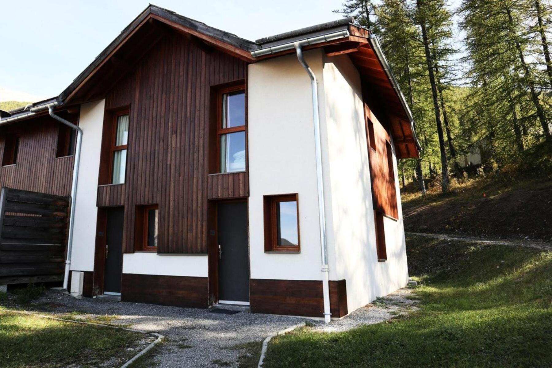 Chalet La Combe D Or - Chalet Mitoyen En Residence De Standing Mae-0834 Les Orres Exterior photo